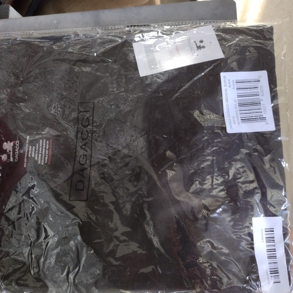 Dagacci scrub set